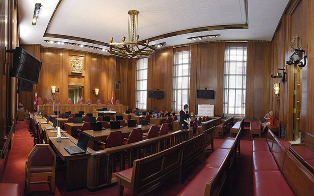 Do Canadian Lawyers Wear Court Robes?